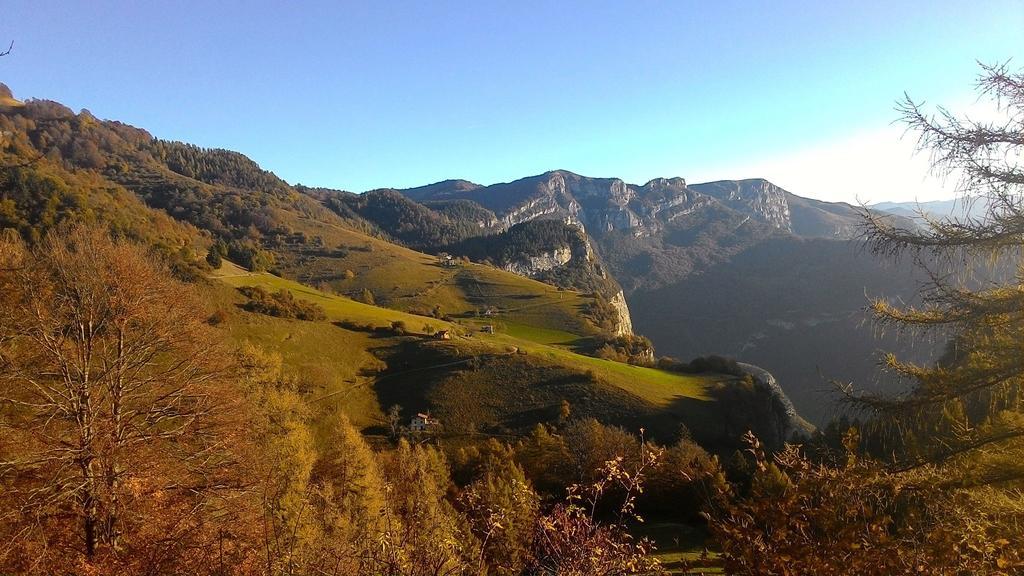 ホテル Rifugio Monte Baldo アーヴィオ エクステリア 写真
