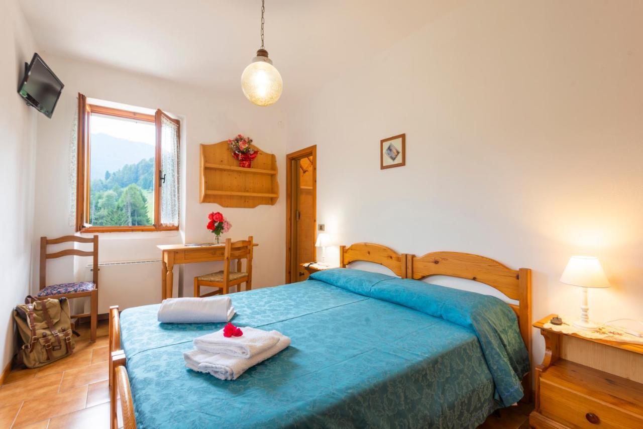 ホテル Rifugio Monte Baldo アーヴィオ エクステリア 写真