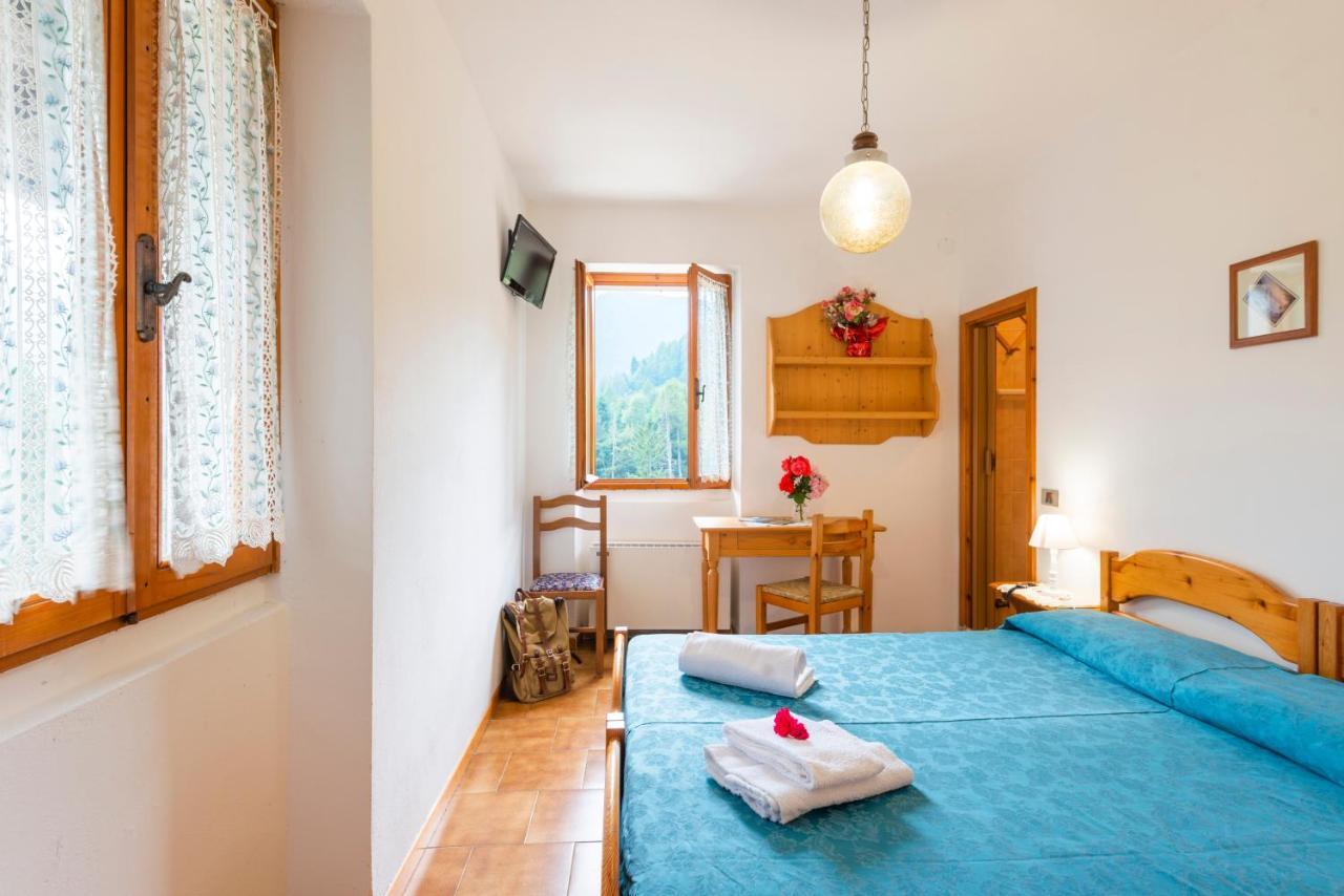 ホテル Rifugio Monte Baldo アーヴィオ エクステリア 写真